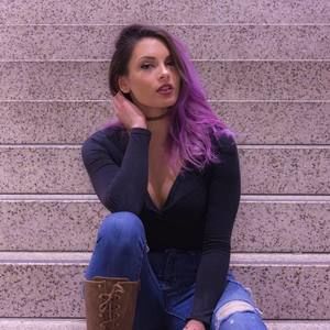 Meet your Posher, Kimberly